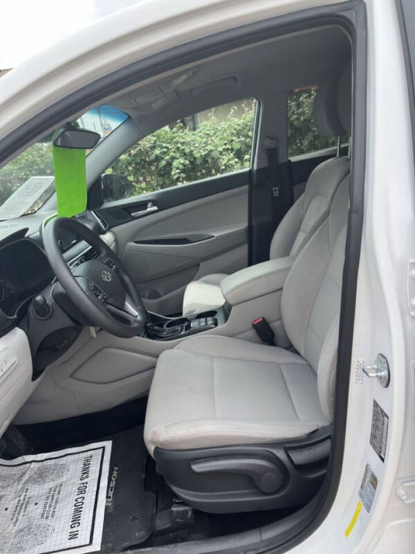 2020 Hyundai Tucson SE