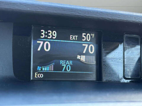 2013 Toyota Sienna LE 8-Passenger