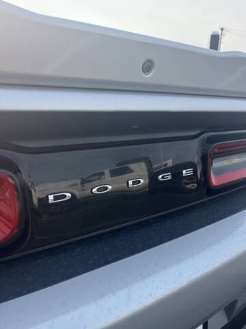 2021 Dodge Challenger SXT