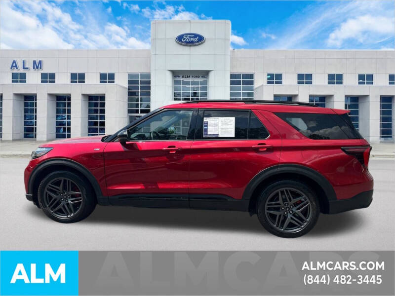 2025 Ford Explorer ST-Line
