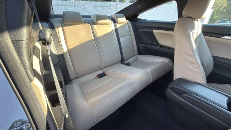 2019 Honda Civic Touring