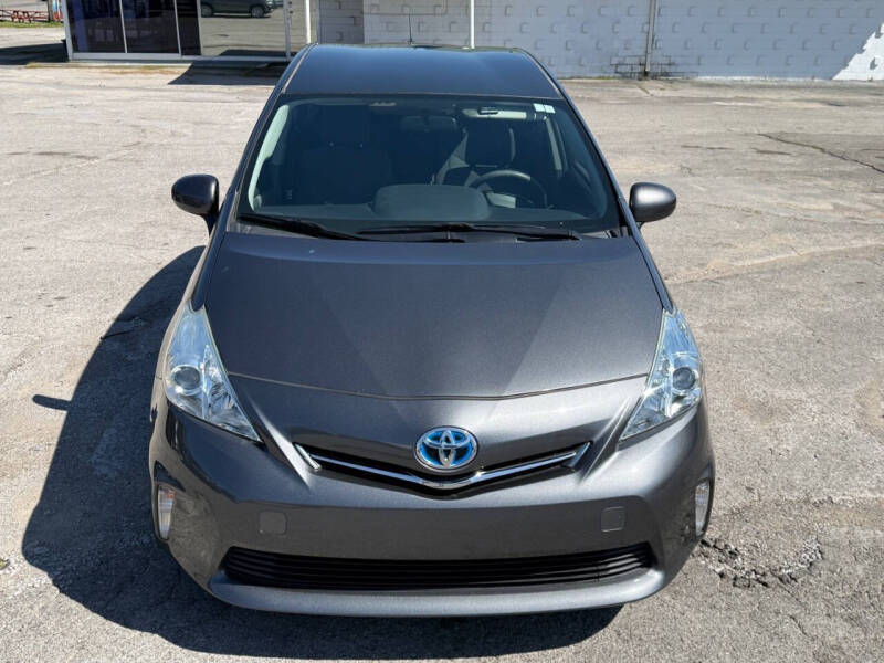 2012 Toyota Prius v Two