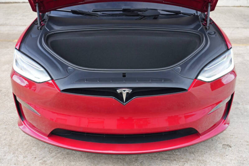 2023 Tesla Model X Standard Range