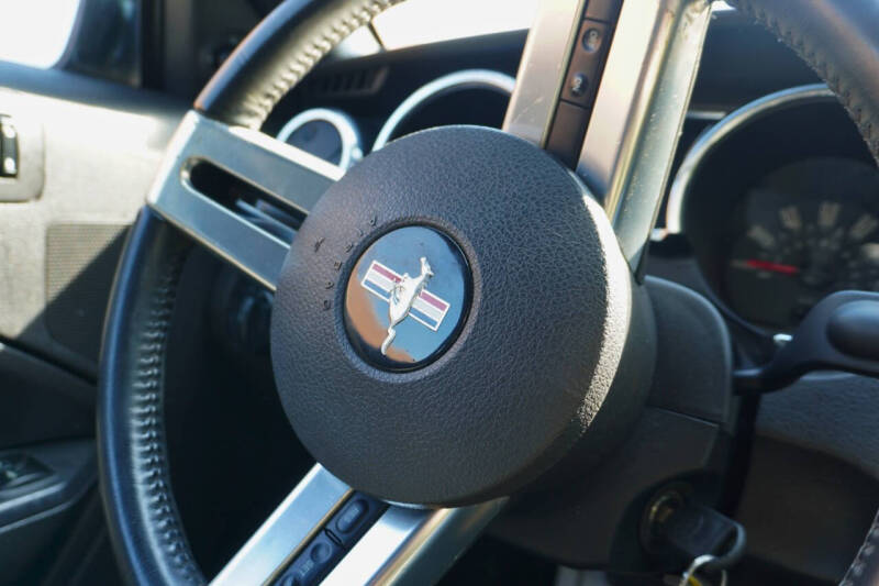 2006 Ford Mustang V6 Premium