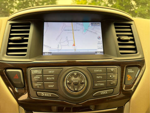 2015 Nissan Pathfinder SL