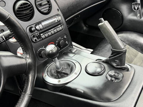 2004 Dodge Viper SRT-10