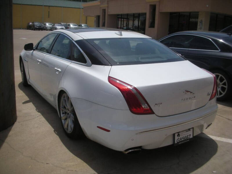 2013 Jaguar XJ