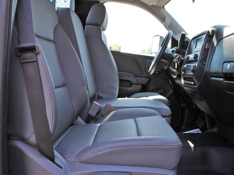 2025 Chevrolet Silverado 5500HD