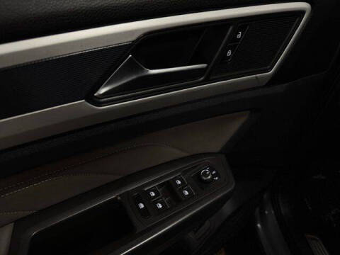 2022 Volkswagen Atlas Cross Sport V6 SEL R-Line 4Motion