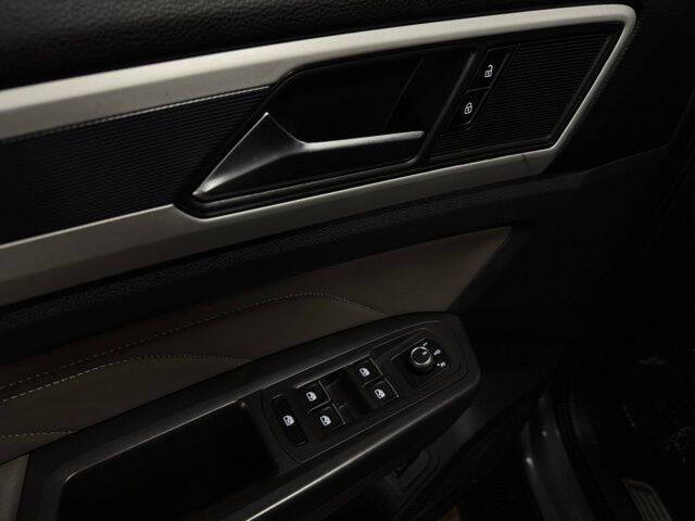 2022 Volkswagen Atlas Cross Sport V6 SEL R-Line 4Motion