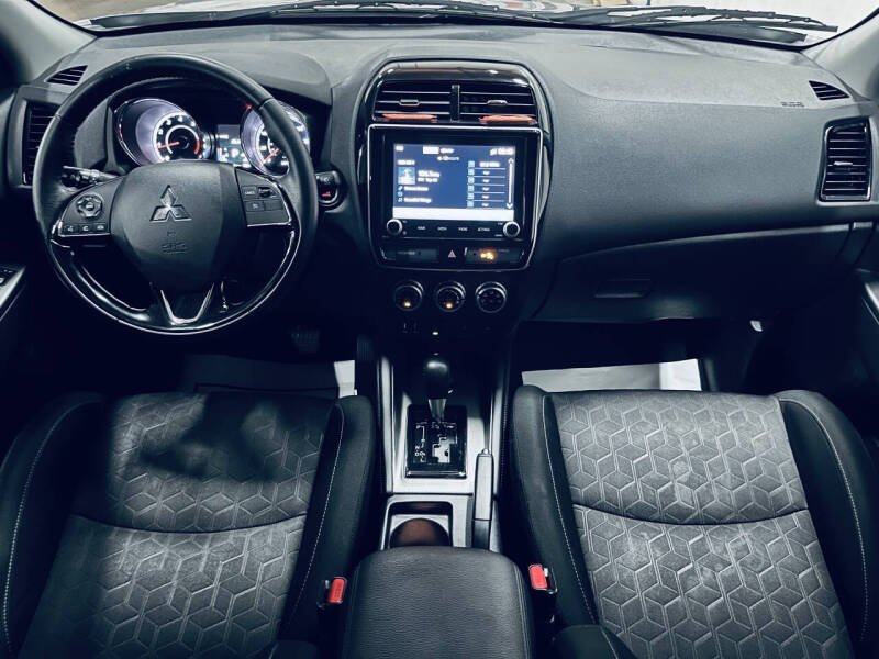2020 Mitsubishi Outlander Sport SE