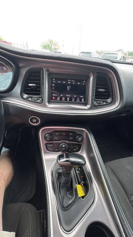 2019 Dodge Challenger SXT