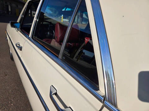 1972 Mercedes-Benz 220