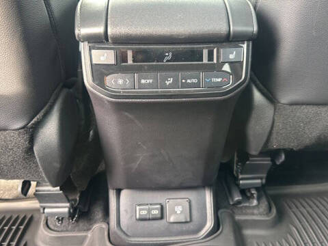 2024 Toyota Highlander Platinum