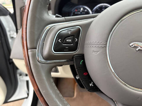 2012 Jaguar XJ