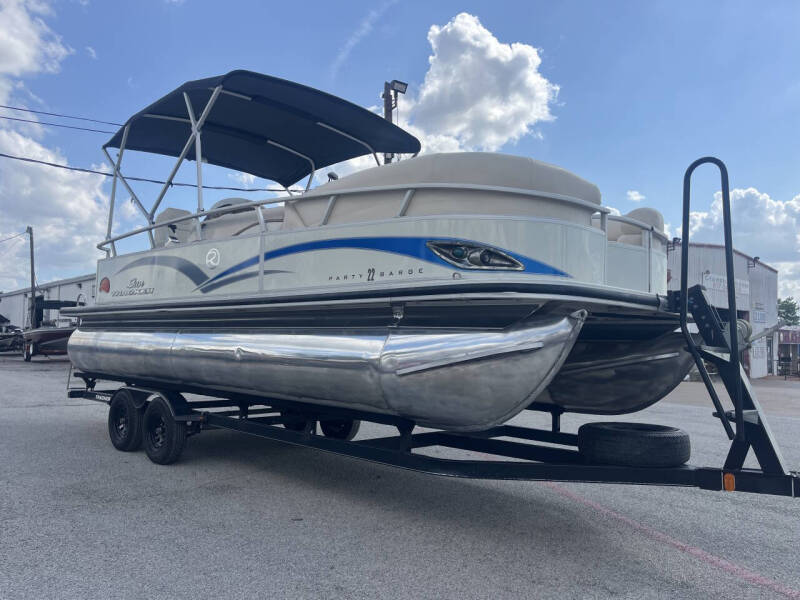 2011 Sun Tracker Regency Party Barge 22