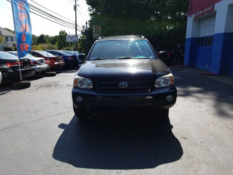 2004 Toyota Highlander for sale at Native Auto Sales in Mendon MA