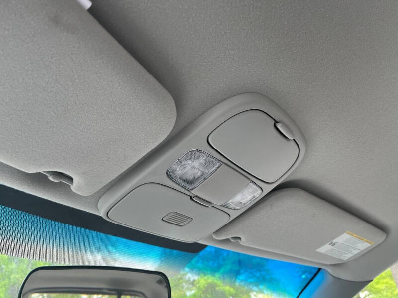 2005 Toyota Sienna CE 8 Passenger