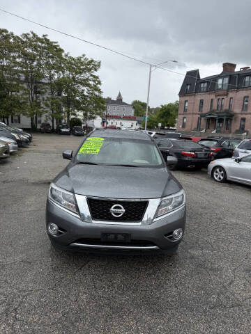 2016 Nissan Pathfinder SL