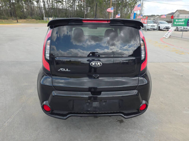 2016 Kia Soul +