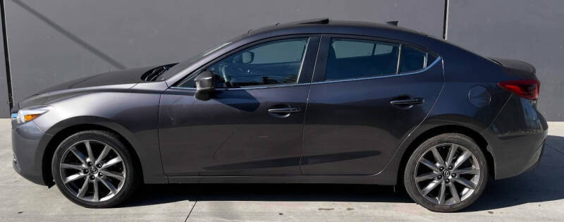 2018 Mazda MAZDA3 Grand Touring