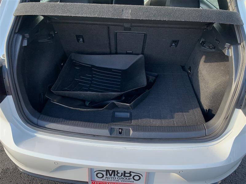 2017 Volkswagen Golf R 4Motion