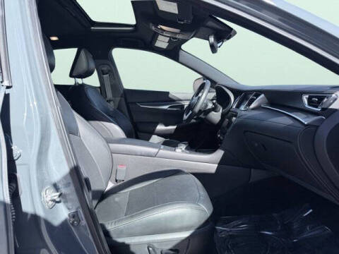 2022 Infiniti QX55 Essential