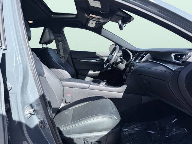 2022 Infiniti QX55 Essential