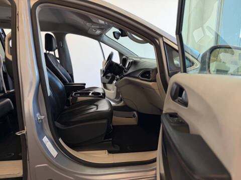 2018 Chrysler Pacifica Touring L