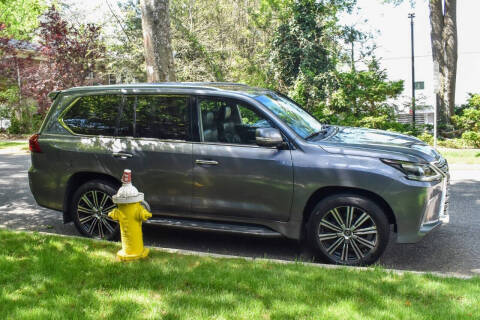 2018 Lexus LX 570 Three-Row