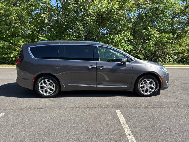2020 Chrysler Pacifica Limited