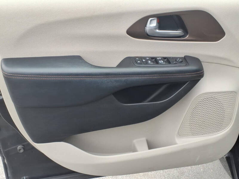 2018 Chrysler Pacifica Touring L