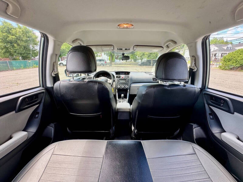 2015 Subaru Forester 2.5i