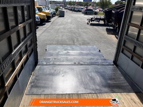 2017 Freightliner M2 106