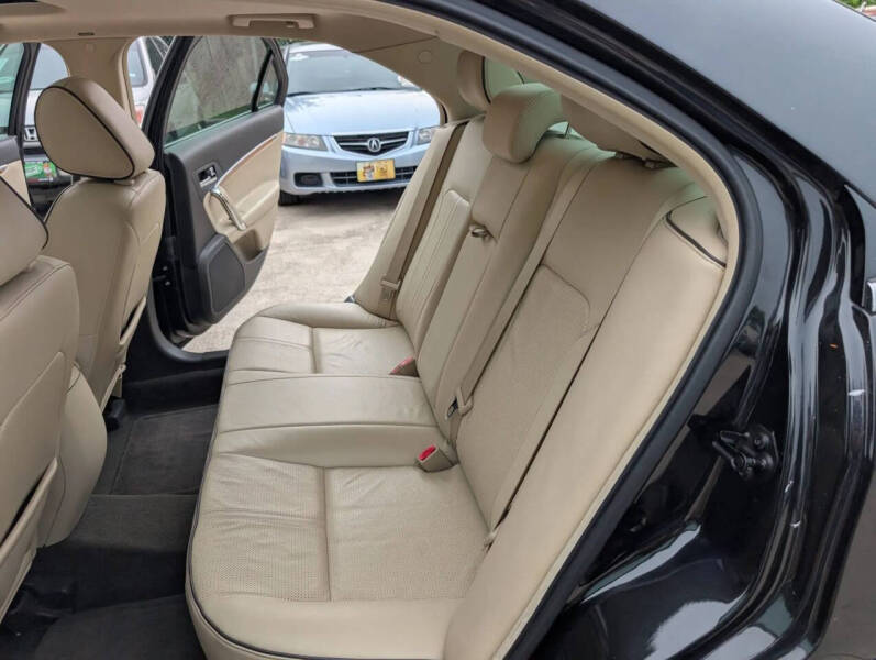 2011 Lincoln MKZ