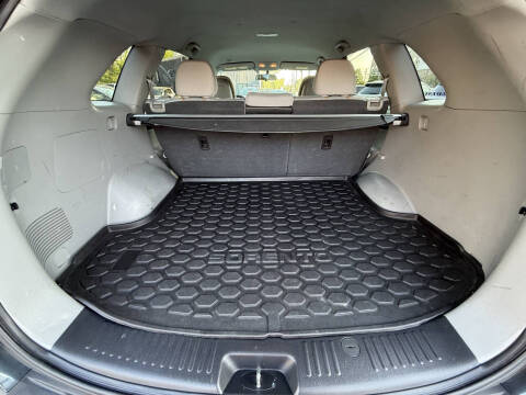 2012 Kia Sorento LX