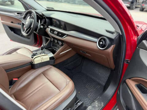 2018 Alfa Romeo Stelvio Sport