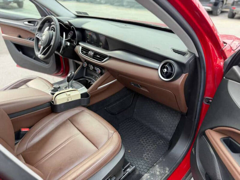 2018 Alfa Romeo Stelvio Sport