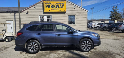 2016 Subaru Outback for sale at Parkway Motors in Springfield IL