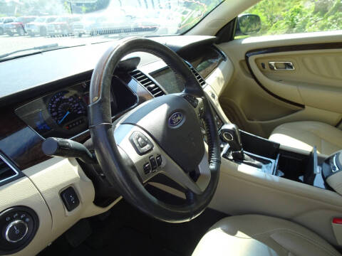 2018 Ford Taurus Limited