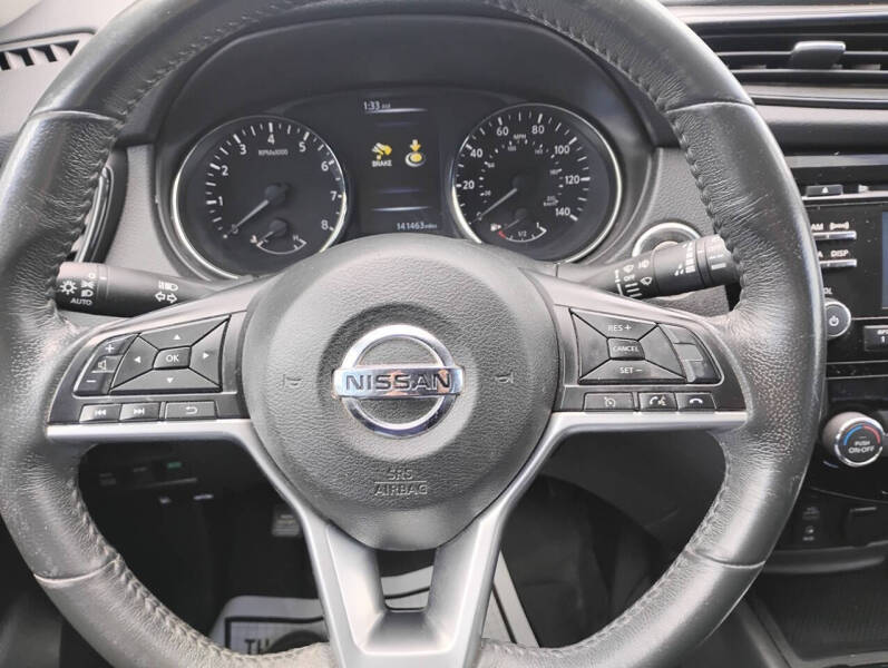 2017 Nissan Rogue SV