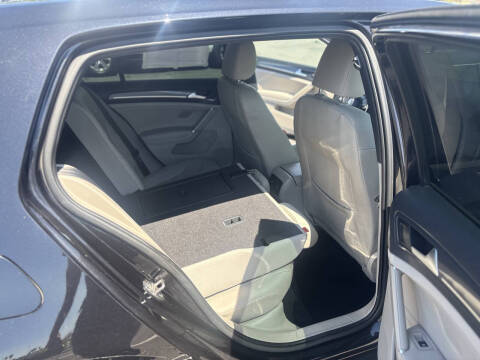 2019 Volkswagen e-Golf SEL Premium