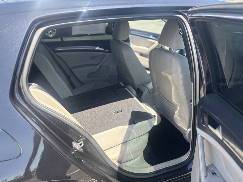 2019 Volkswagen e-Golf SEL Premium