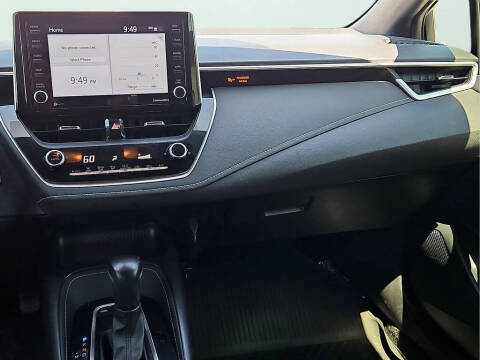 2022 Toyota Corolla Hatchback SE