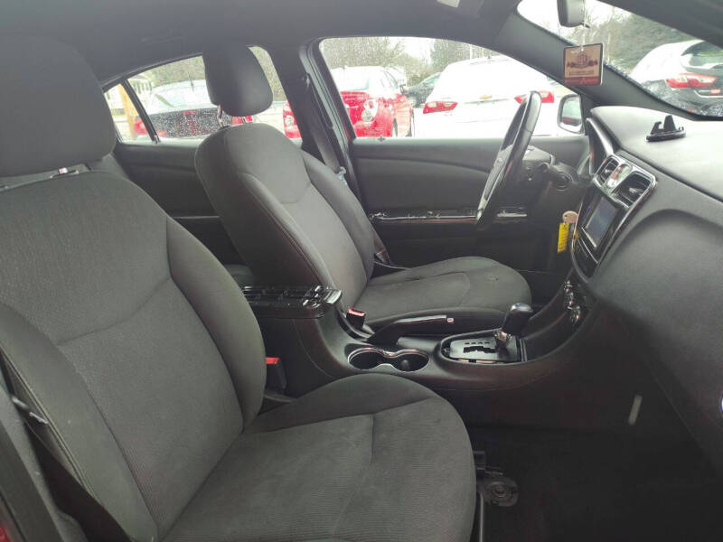 2011 Chrysler 200 Touring