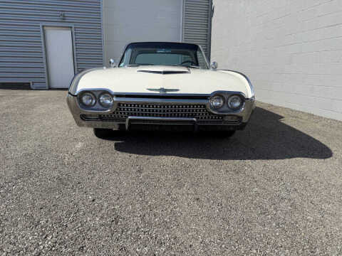 1962 Ford Thunderbird