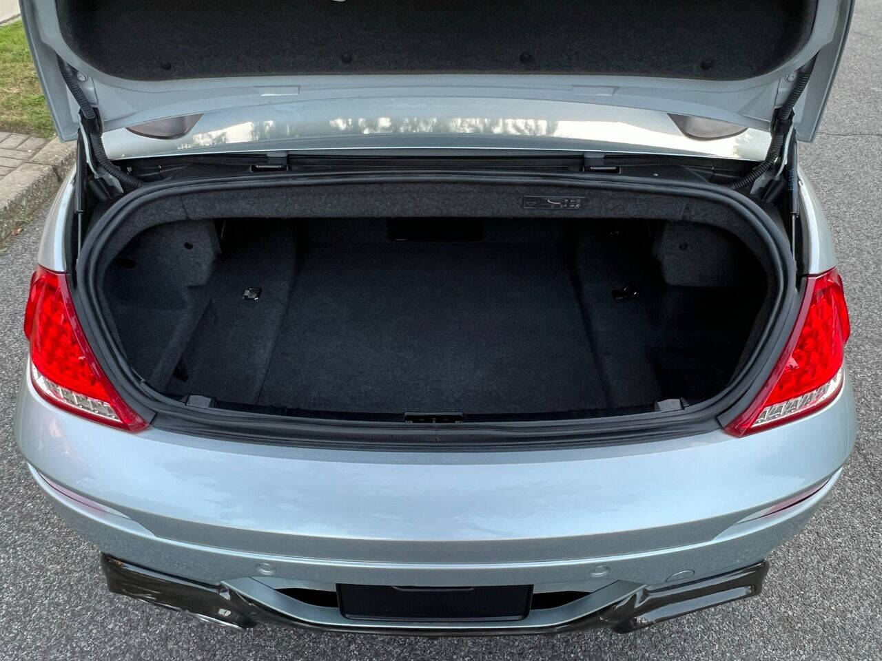 2008 BMW M6 Convertible - $17,900