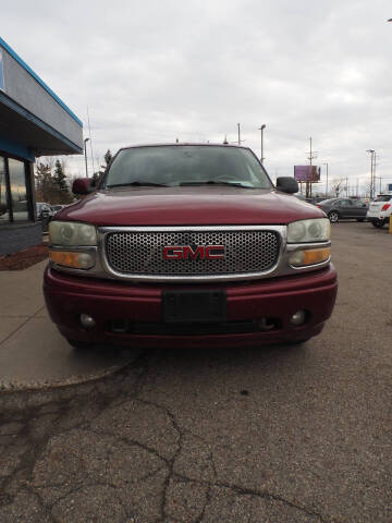 2004 GMC Yukon Denali