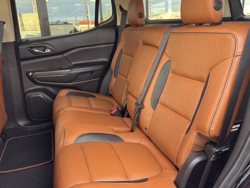 2017 GMC Acadia SLT-1