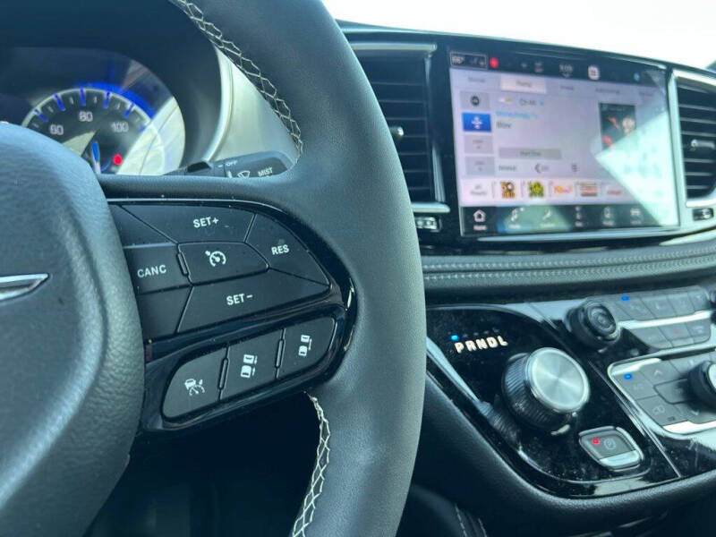 2025 Chrysler Pacifica Limited